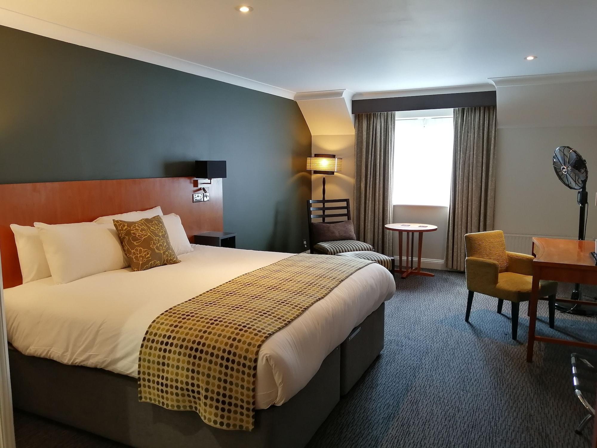 Best Western Plus Angel Hotel Chippenham  Esterno foto