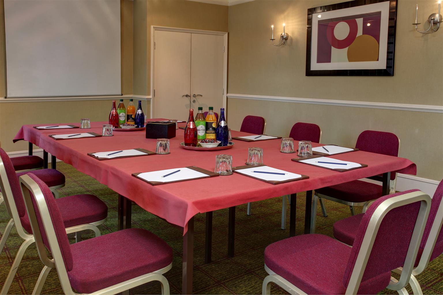 Best Western Plus Angel Hotel Chippenham  Esterno foto