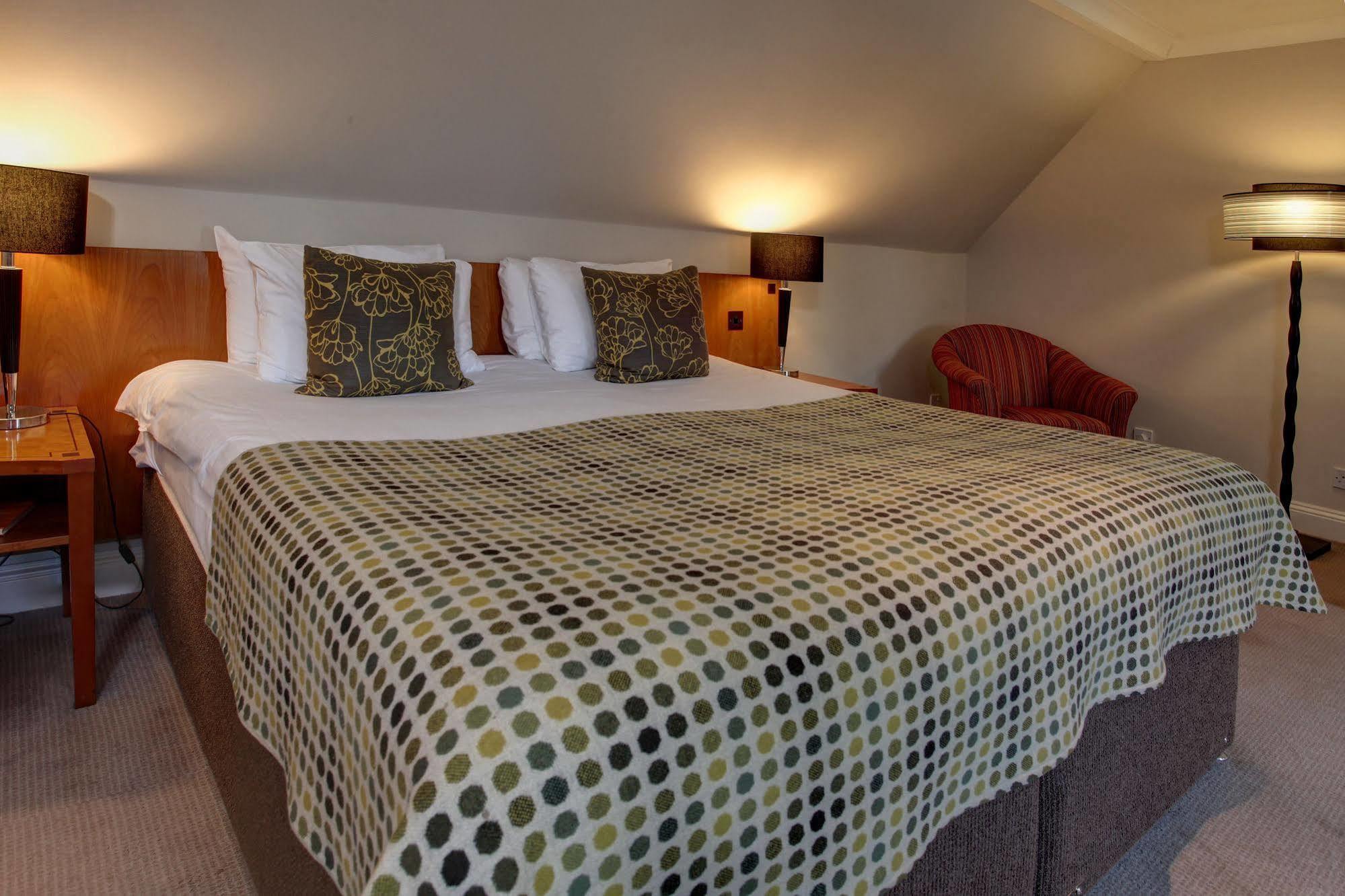 Best Western Plus Angel Hotel Chippenham  Esterno foto