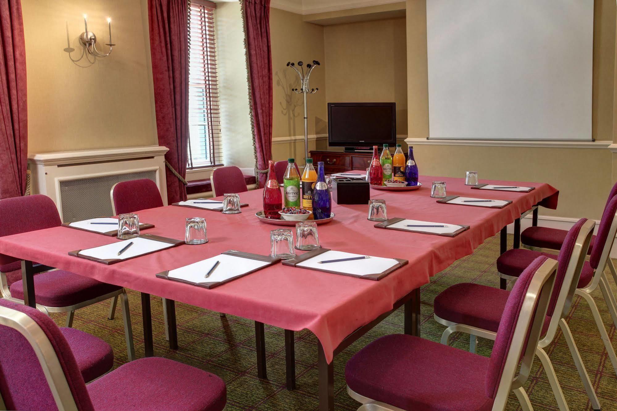 Best Western Plus Angel Hotel Chippenham  Esterno foto