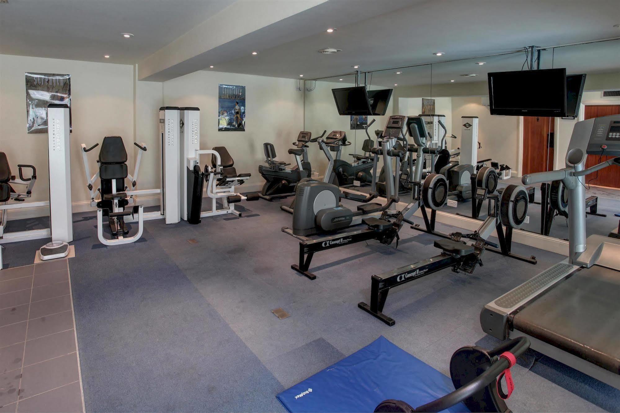 Best Western Plus Angel Hotel Chippenham  Esterno foto